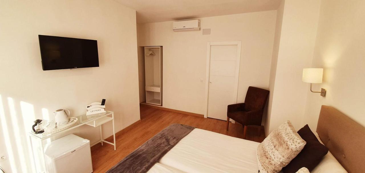 Fan Rooms Gálvez Málaga Buitenkant foto